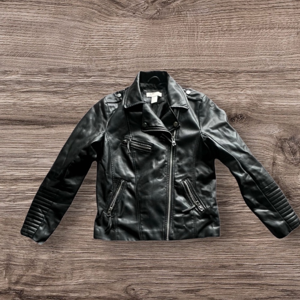 H&M Women’s Juniors Faux Leather Jacket Size 6 Black Asymmetrical Full Zip